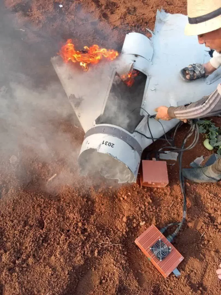 Иранский беспилотник потерпел крушение в деревне Хайт, к западу от Даръа. Он был передан подразделениям обратного инжиниринга министерства обороны Сирии