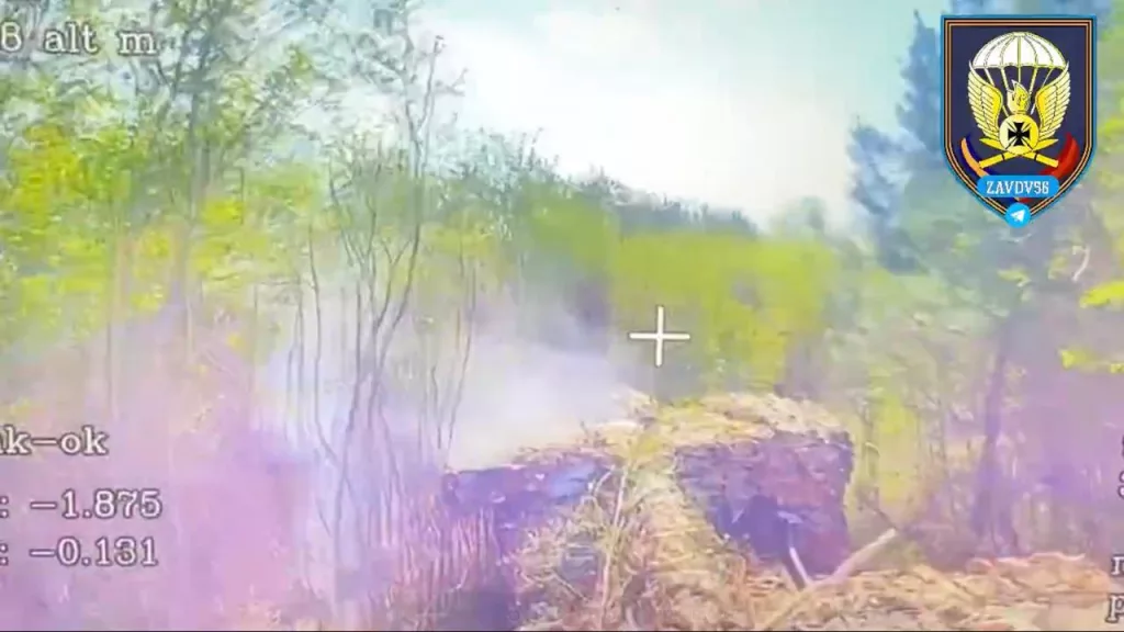 Работа дроноводов из состава крымских десантников FPV-дронами типа "Молния" и КВН в приграничье Курской области