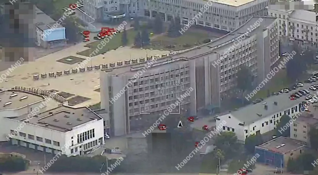 В объективе нашего дрона здание администрации в городе Сумы