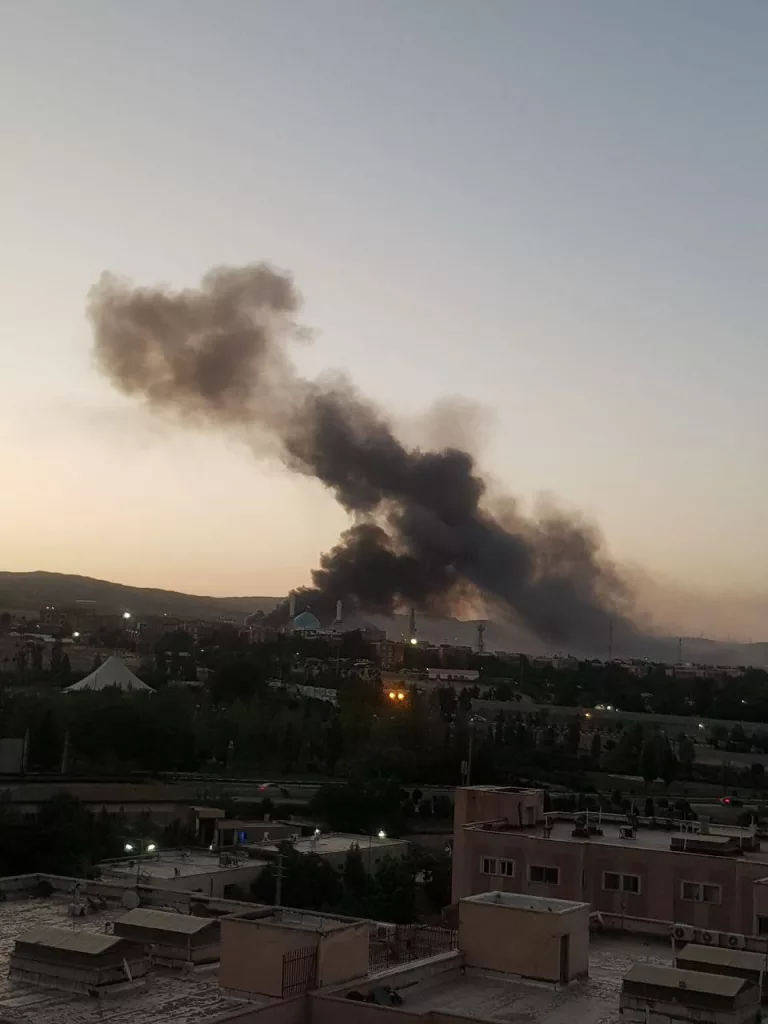 Израильские ВВС нанесли удар по Университету им. Имама Хусейна на северо-востоке Тегерана