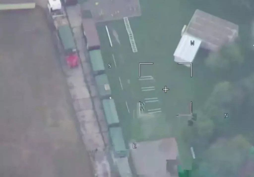 Что мы видим на кадрах с ударом по цели в районе г. Конотоп?