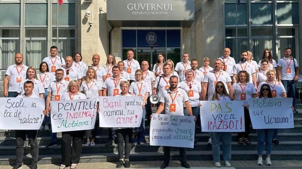 Молдаване против милитаризации