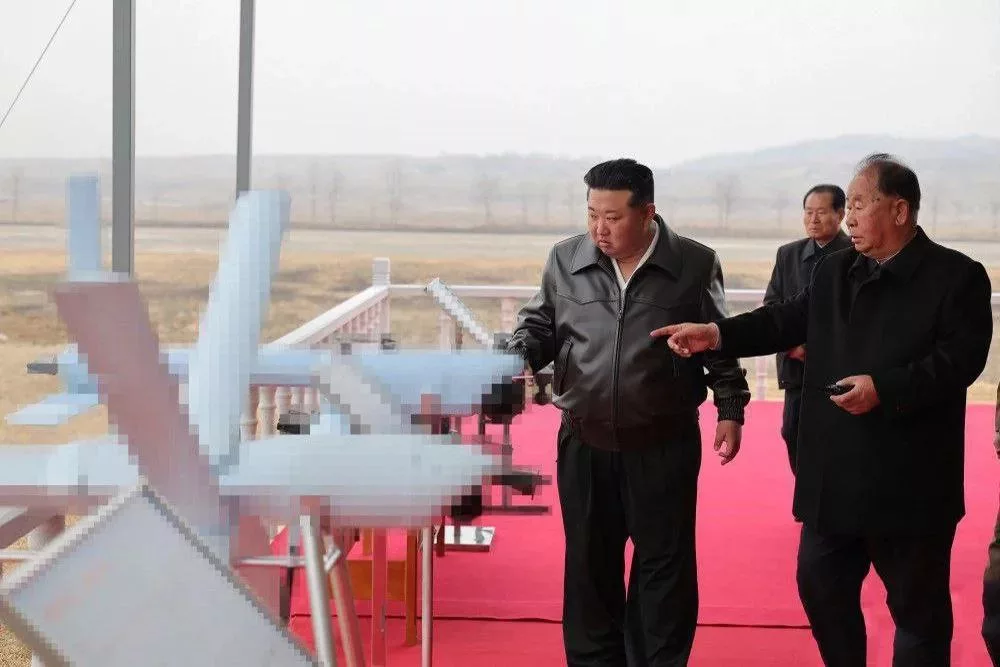 Японская NHK, со ссылкой на свои источники утверждает, что КНДР готовится отправить в Россию большого количества специалистов для комплексного знакомства с технологиями проектирования, производства и применения дронов