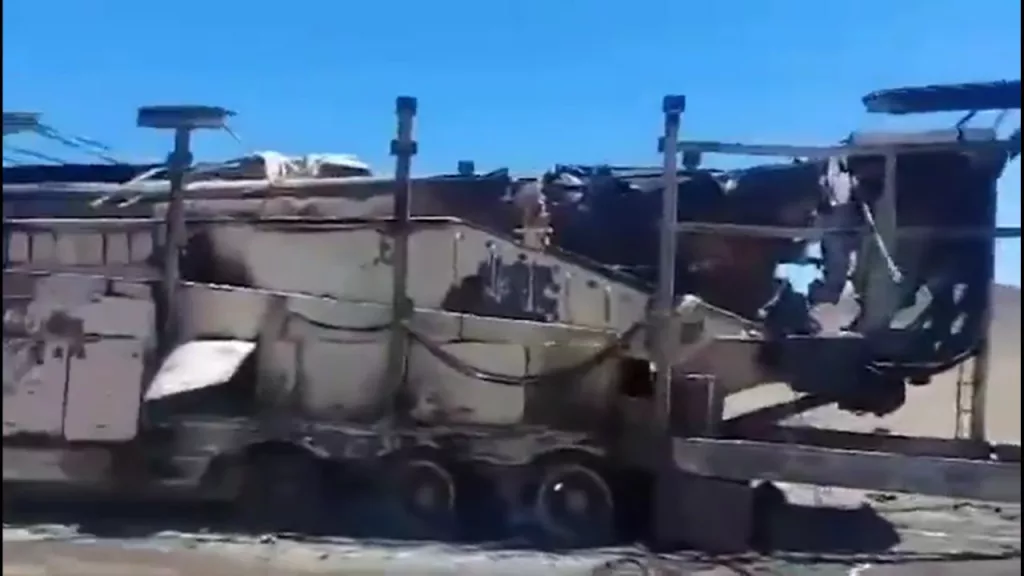 Уничтоженная пусковая установка баллистической ракет Shahab-3 где-то в окрестностях Тегерана