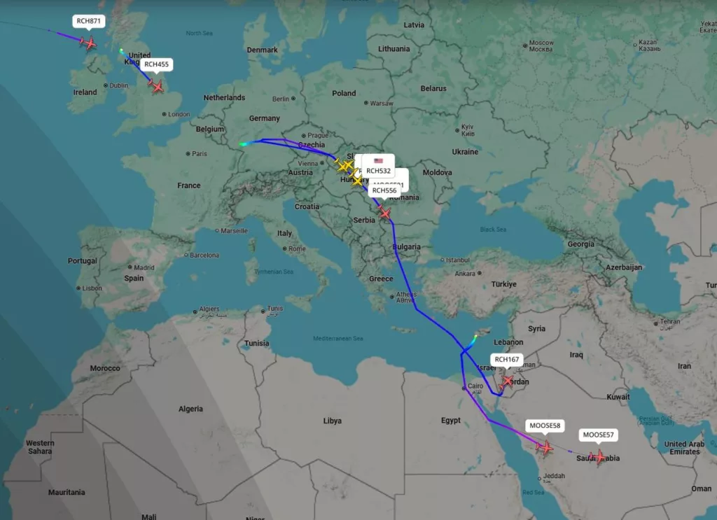 Третий караван из американских военных транспортников Boeing C-17 Globemaster III