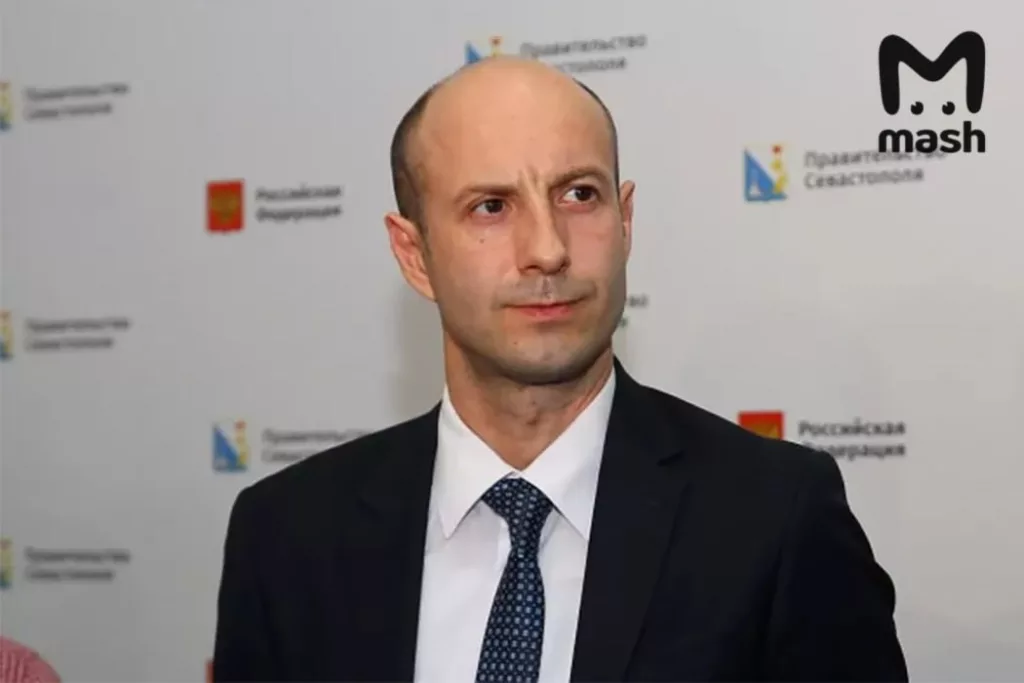Вице-губернатор Белгородской области Рустэм Зайнуллин задержан. Предварительно, это связано с расследованием хищений при строительстве защитных сооружений на границе