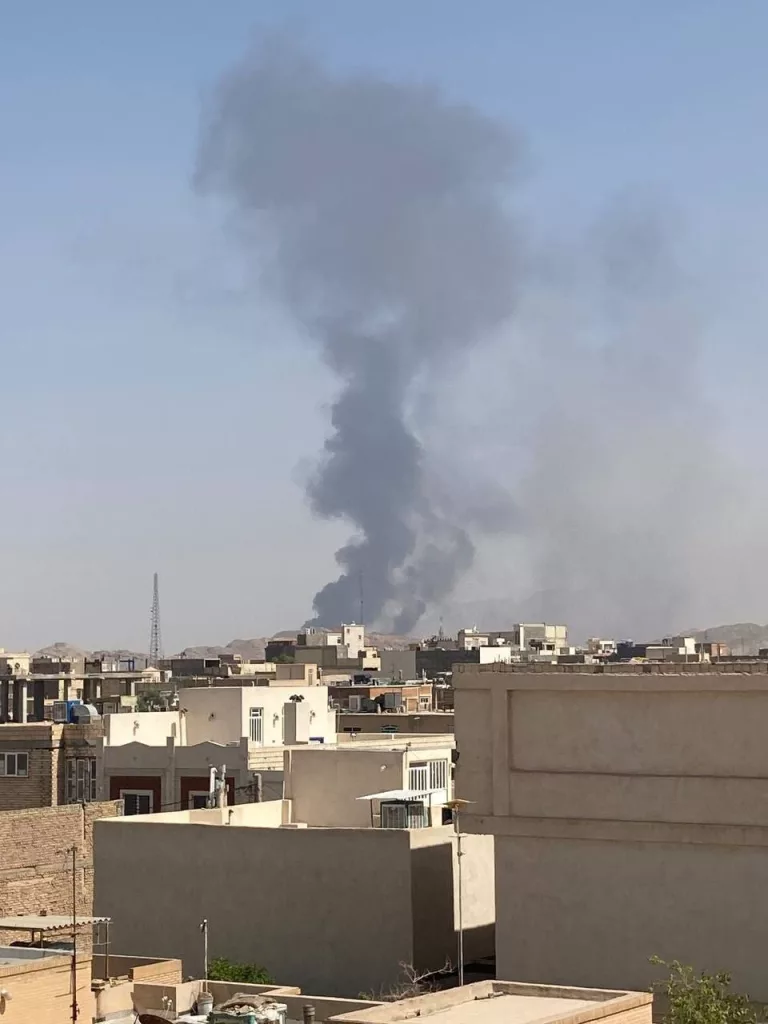 Израильские ВВС нанесли удары по казармам Шахида Садуги в городе Йезд