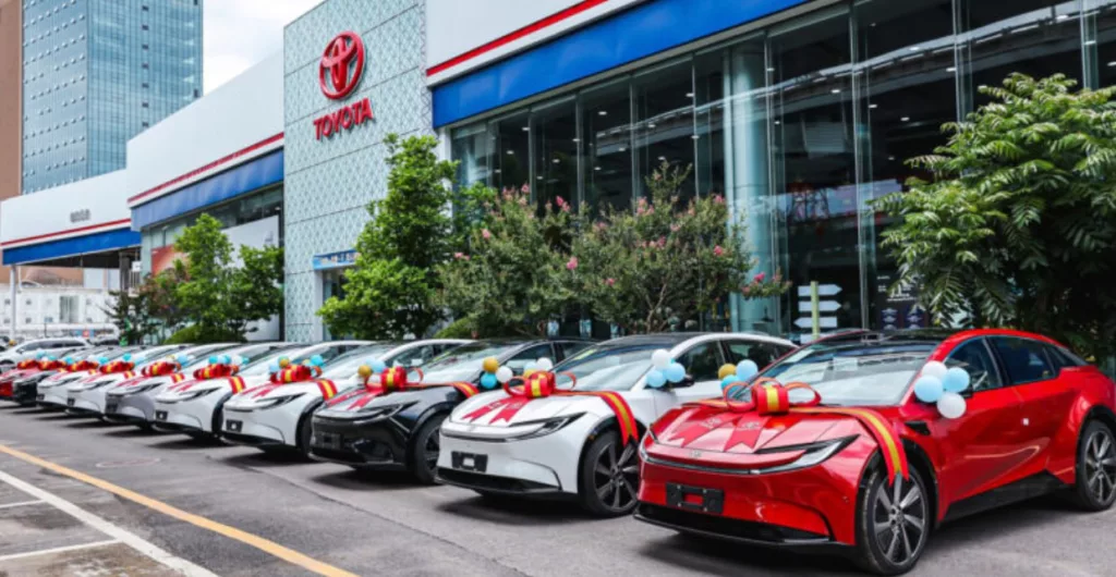 Топ-менеджер Toyota заявил о вреде электромобилей