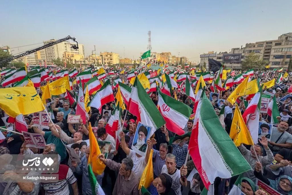 Тем временем в Тегеране началось... празднование победы в войне с Израилем