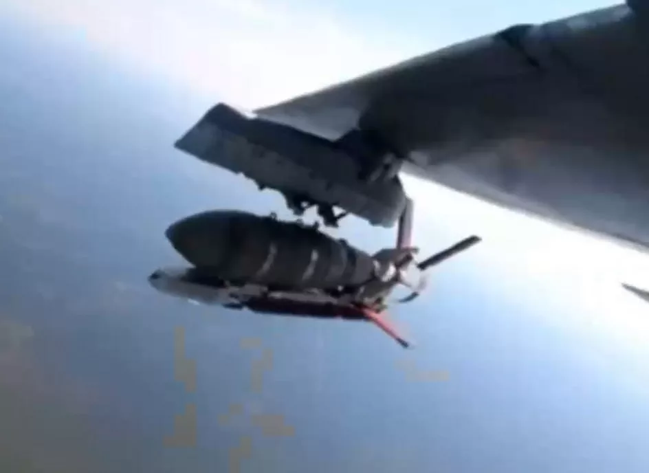 Кадры испытаний украинского аналога УМПК для ФАБ-500 с борта бомбардировщика Су-24М