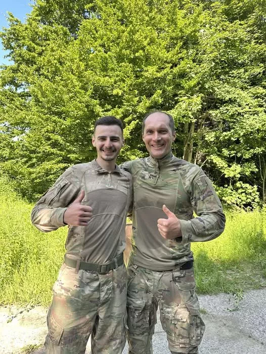 Бандеровцы ведут на убой простых украинцев