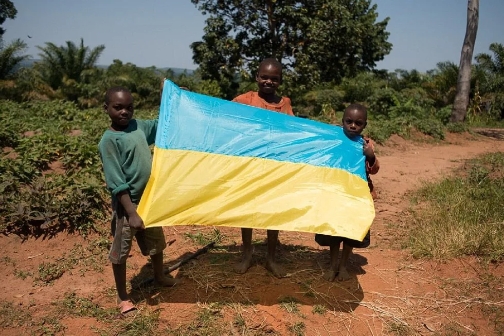 "Тактика мелких укусов": Украина лезет в Африку