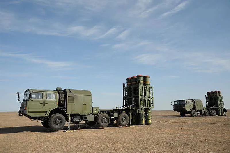Информированные источники сообщили, что Иран ведет переговоры с Китаем о покупке ЗРК HQ-16