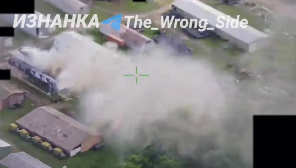 Удары дронов-камикадзе «Герань-2» по ппд 58-й ОМПБр ВСУ в Конотопе Сумской области