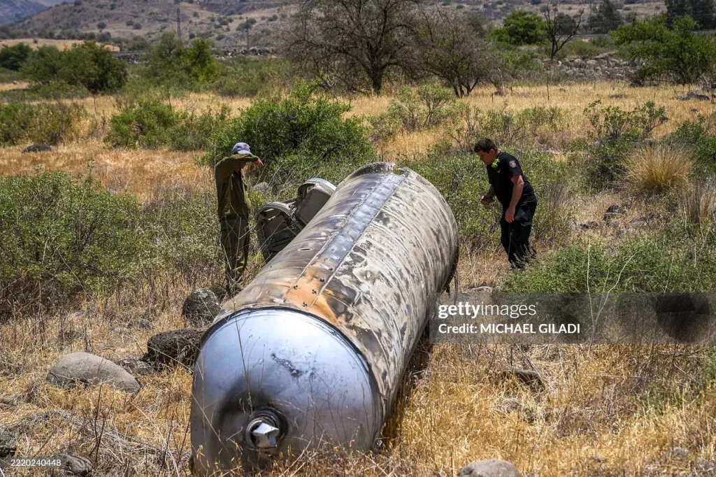 Отработавшая ступень иранской БРСД на Голанских высотах