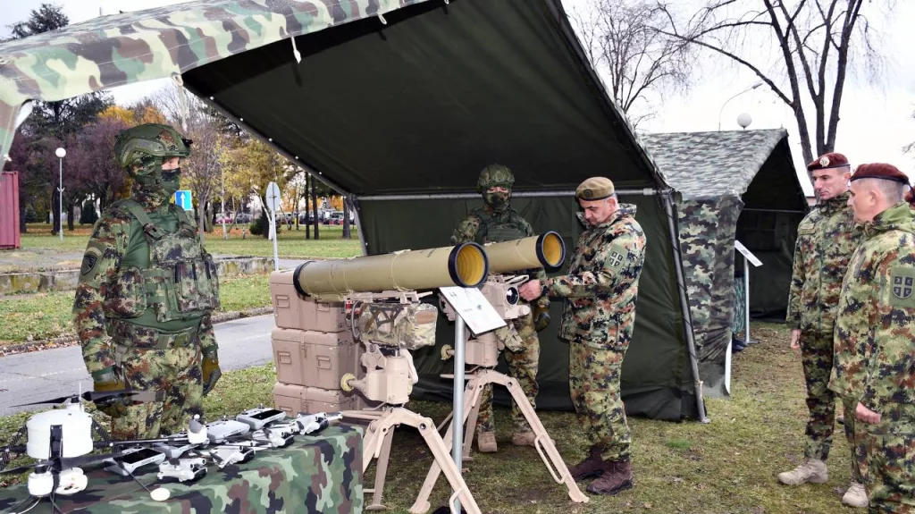 Операторы ПТРК «Корнет-Э» ВС Сербии