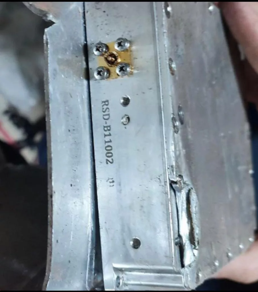 В июне на территории Украины зафиксировано первое подтверждённое применение нового варианта ударного БПЛА «Герань-2», оснащённого комплексом машинного зрения, встроенной камерой наведения и радиомодемом для прямого управления