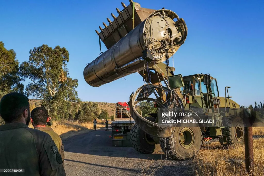 Отработавшая ступень иранской БРСД на Голанских высотах