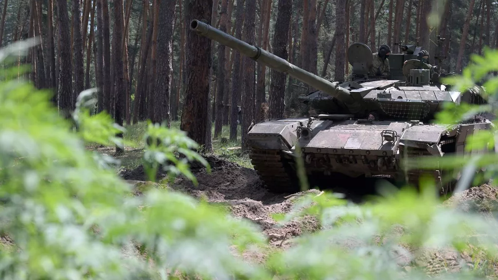 Сигналы, поступающие из США и западных диписточников, указывают на высокую вероятность того, что Россия в ближайшие дни может приступить к новой фазе огневой кампании по территории Украины, — Reuters