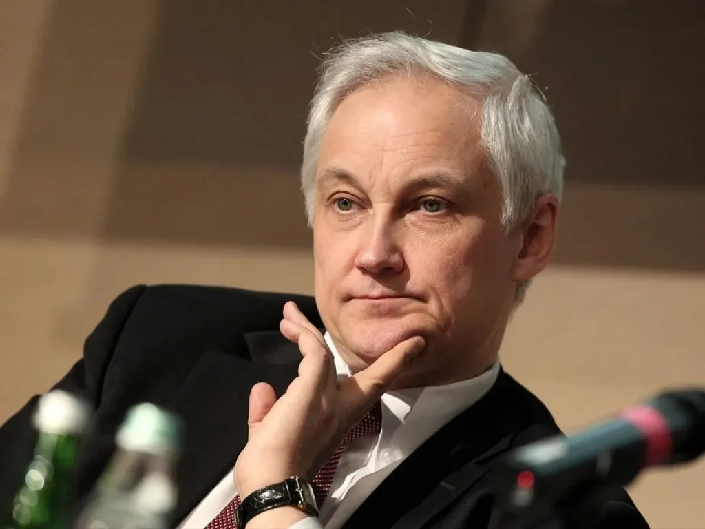 Мария Захарова обвинила украинского Министра обороны Рустема Умерова в том, что тот не служил в армии