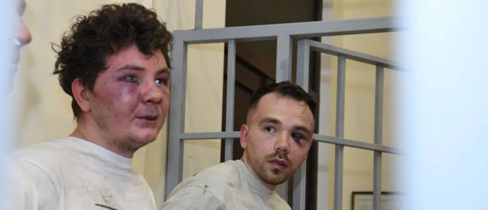 Суд в Баку на 4 месяца арестовал четверых россиян по делу о транзите наркотиков из Ирана. Всего по делу проходят восемь граждан России (на фото)