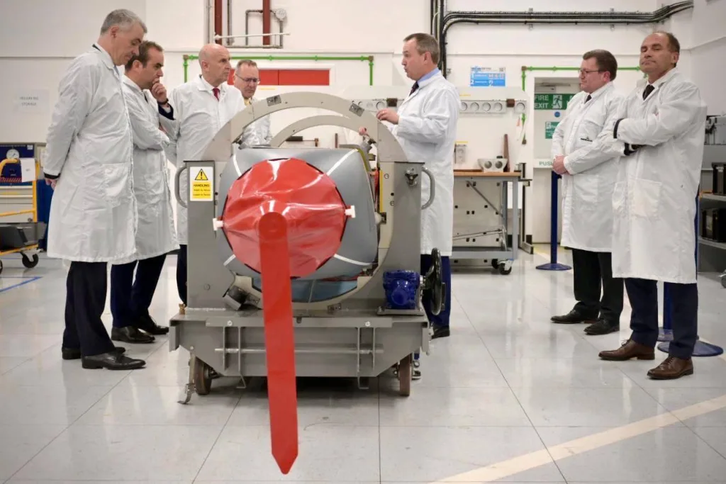 Министр обороны Франции Себастьян Лекорню объявил о возобновление впервые за 15 лет производства крылатых ракет SCALP-EG для французских вооружённых сил