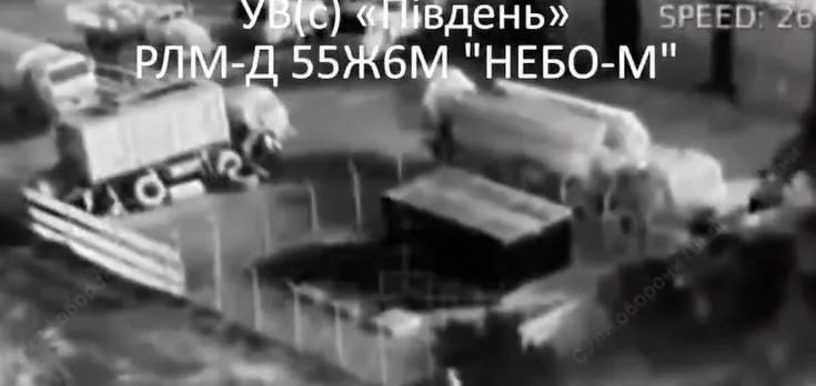 История с массовым использованием Киевом БПЛА в диверсионных и ударных целях перешла в новую фазу: в качестве очередной «инновации» ВСУ начали крепить ударные дроны — в том числе гексакоптеры «Баба-Яга» — на безэкипажные морские катера, которые направляют к целям в Крыму