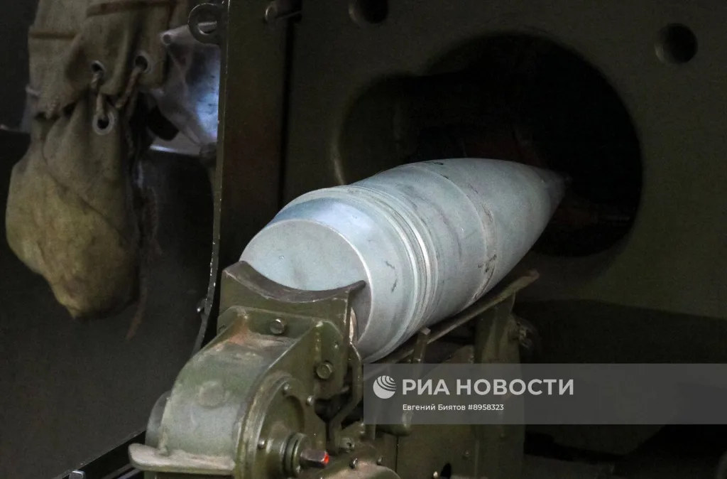 Работа 152-мм колёсной САУ 2С44 «Гиацинт-К» на Покровском направлении