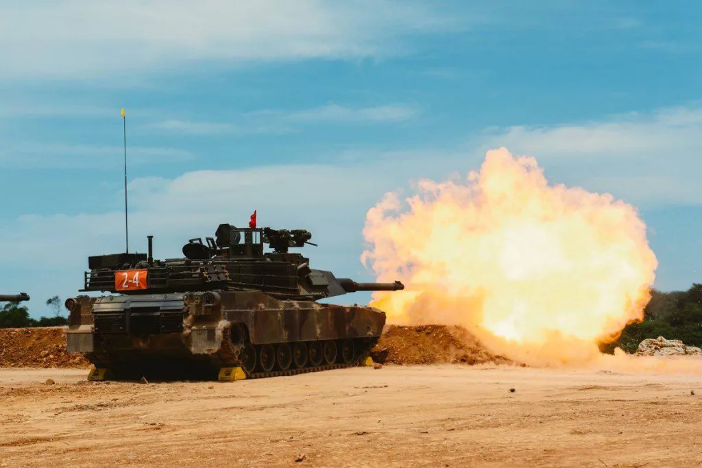 Свежие современные американские танки M1A2T армии Тайваня засветились на проходящих учениях Han Kuang 41