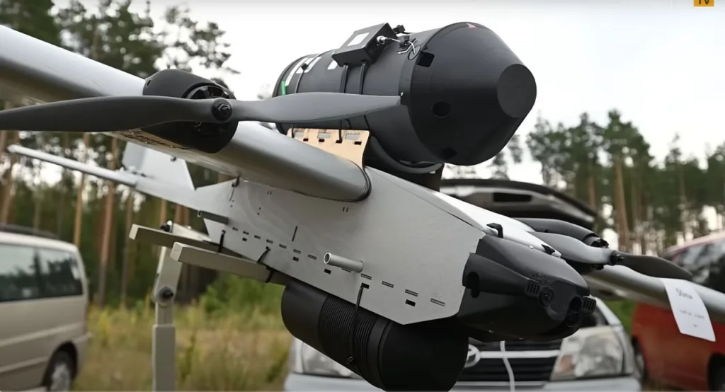 22 июля вражеские ресурсы разместили очередной сюжет об испытаниях дронов, организованных кластером BRAVE1, который занимается развитием военных технологий для ВСУ