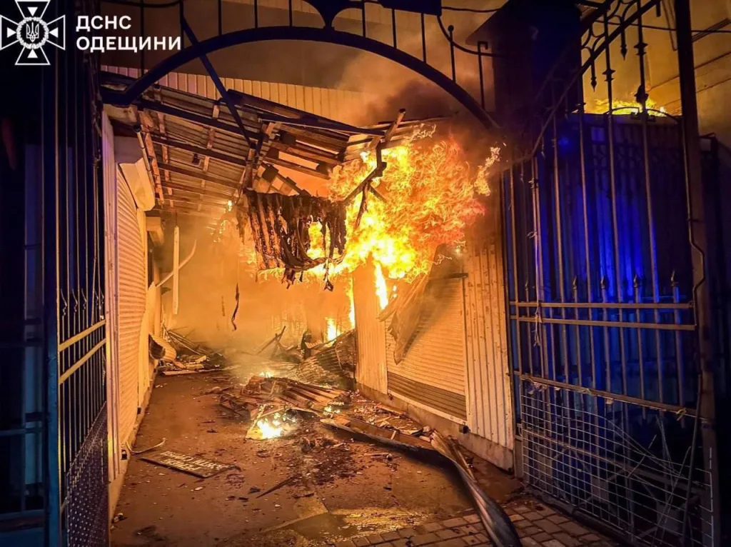 ВС РФ ночью нанесли удары по военным объектам в 8 областях Украины