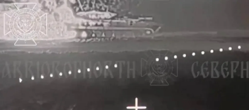 Уничтожение FPV-дронами БРЭМ Bergepanzer 2 и 122-мм САУ «Гвоздика», которую она эвакуировала, в районе села Диброва Сумской области