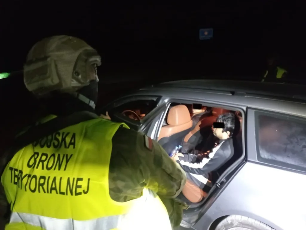 Пять тысяч польских военных вышли к границе страны с Германией — Варшава начала борьбу с нелегальными мигрантами