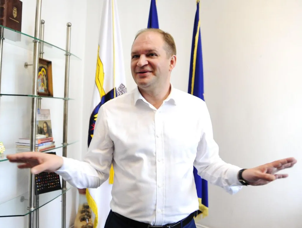 Молдавские СМИ: мэру Кишинёва Иону Чебану запретили въезд в Румынию и зону Шенгена из-за «угрозы безопасности». Срок — пять лет