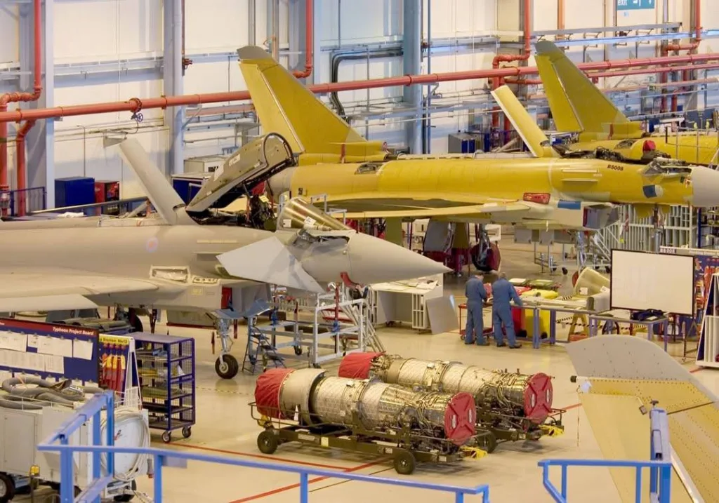 Производство истребителей Eurofighter Typhoon остановлено в Великобритании