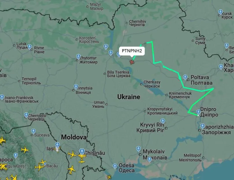 Ан-124 вылетел из Днепропетровска – борт могли перегонять на запад Украины