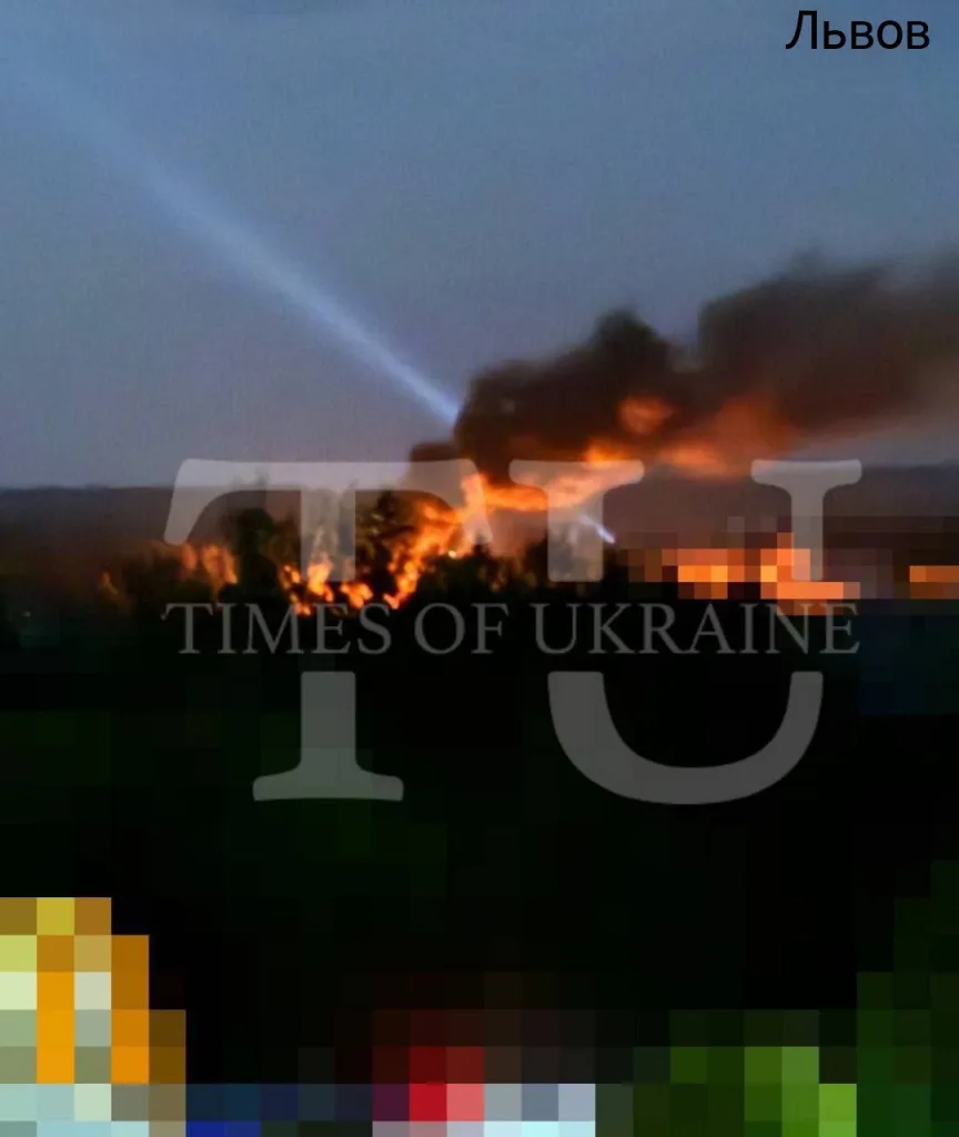 Кадры прилетов по объектам в западной части Украины