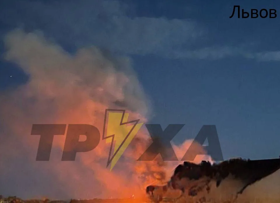 Кадры прилетов по объектам в западной части Украины