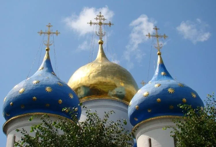 Госдума приняла закон о защите религиозных символов — в скором времени «крестопад» запретят