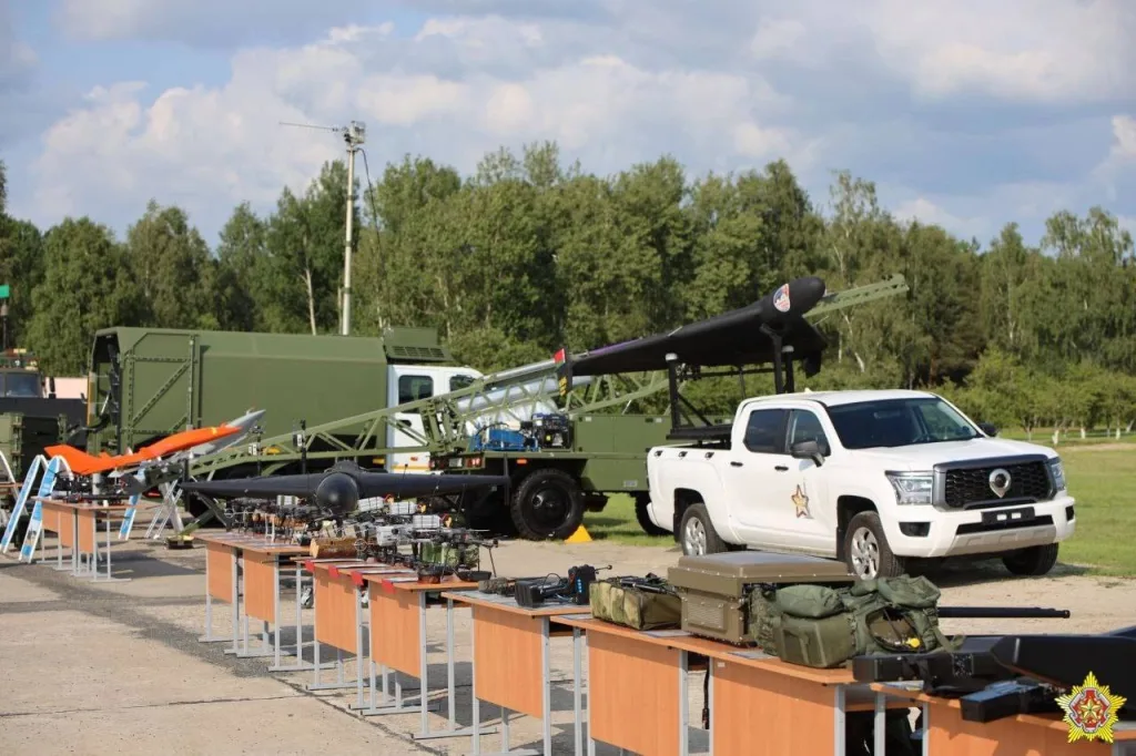 Дроны-камикадзе «Гарпия-А1» в составе комплекса «Кочевник» войск беспилотных авиационных комплексов Республики Беларусь