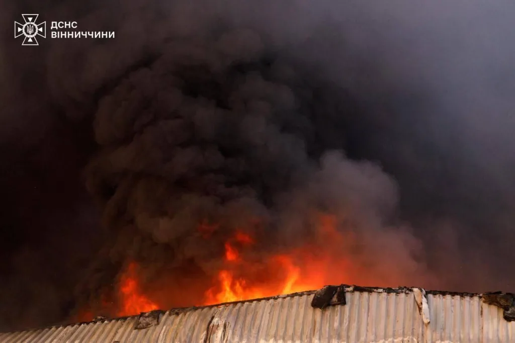 ВС РФ ночью нанесли удары по военным объектам в семи областях Украины