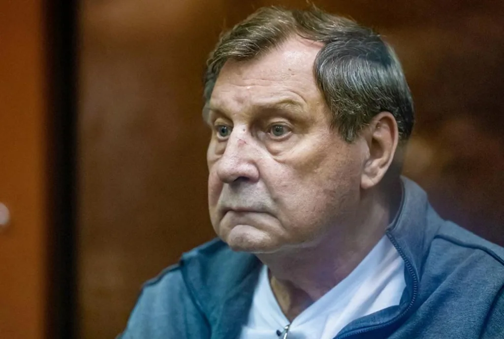 Арест имущества семьи Булгакова: как миллионы Минобороны осели на счетах жены и дочери