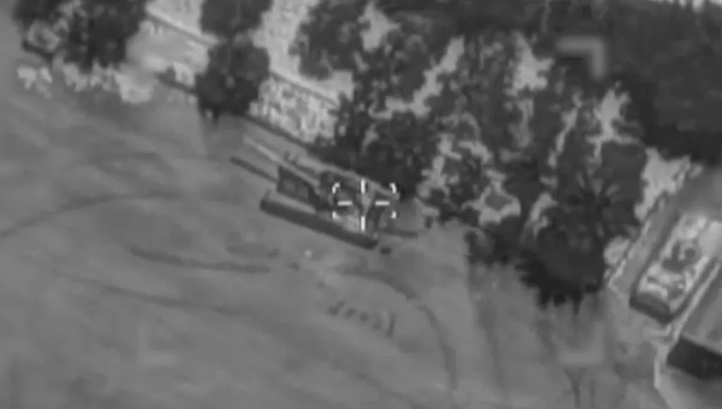 Удары израильских БПЛА по технике «Сил общественной безопасности» Сирии в районе конфликта с друзской общиной в провинции Эс-Сувайда