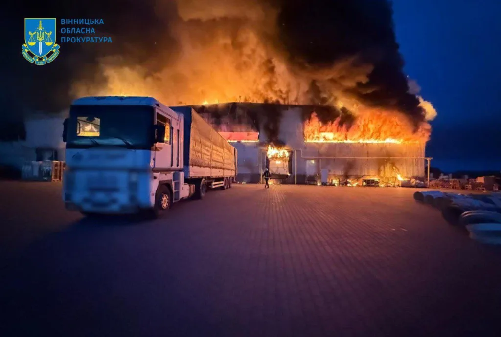 Варшава в истерике: Россия уничтожила польский завод в Виннице