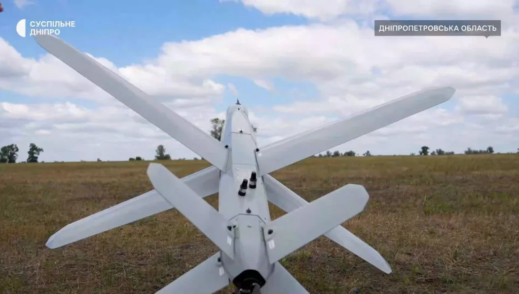 Репортаж об украинском Х-образном дроне-камикадзе «Булава», работающем в связке с разведывательным БПЛА «Лелека-100»