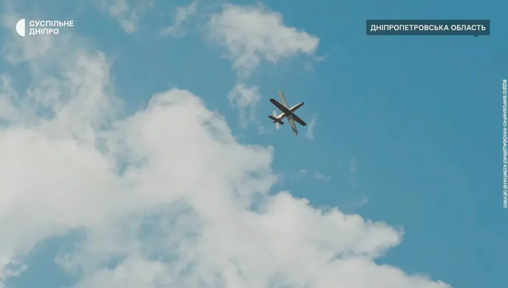 Репортаж об украинском Х-образном дроне-камикадзе «Булава», работающем в связке с разведывательным БПЛА «Лелека-100»