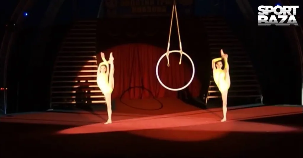 Две бывшие гимнастки сборной Украины (потом они стали порнозвёздами) устроили драку в ТЦ «Авиапарк» в Москве