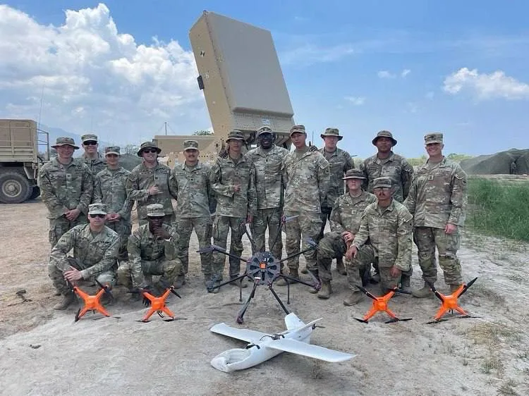 Армия США делает ставку на сверхмощную микроволновую систему противодействия дронам Leonidas нового поколения стоимостью 43 млн долл