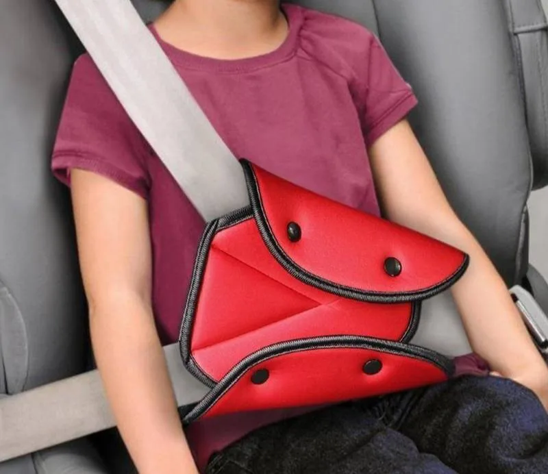 Правительство РФ ужесточило требования к детским автокреслам