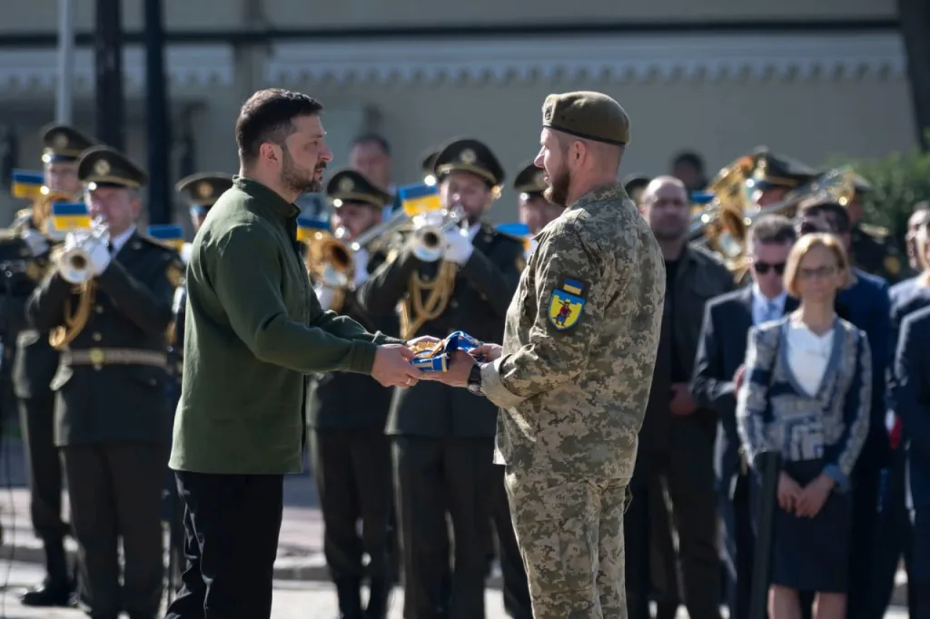 Обстановка в стане ВСУ: Зеленский недоволен командованием на Сумском направлении и пропавший без вести после возвращения из российского плена